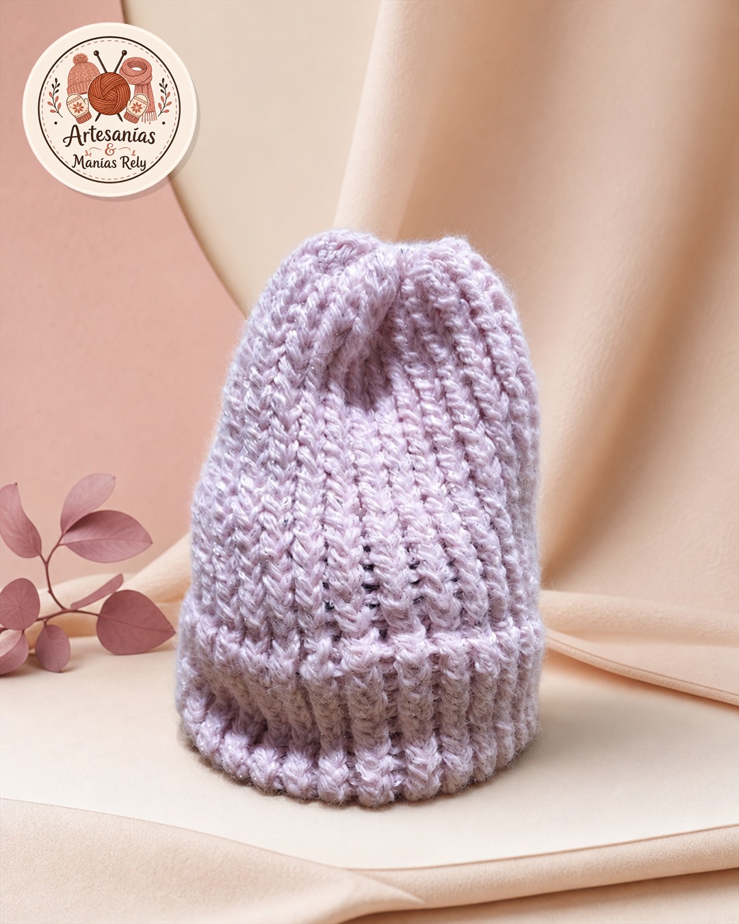 Gorro rosa tejido a mano